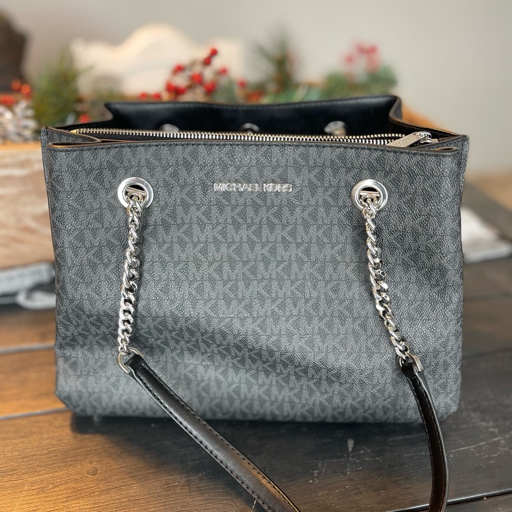 Michael Kors Teagen Tote